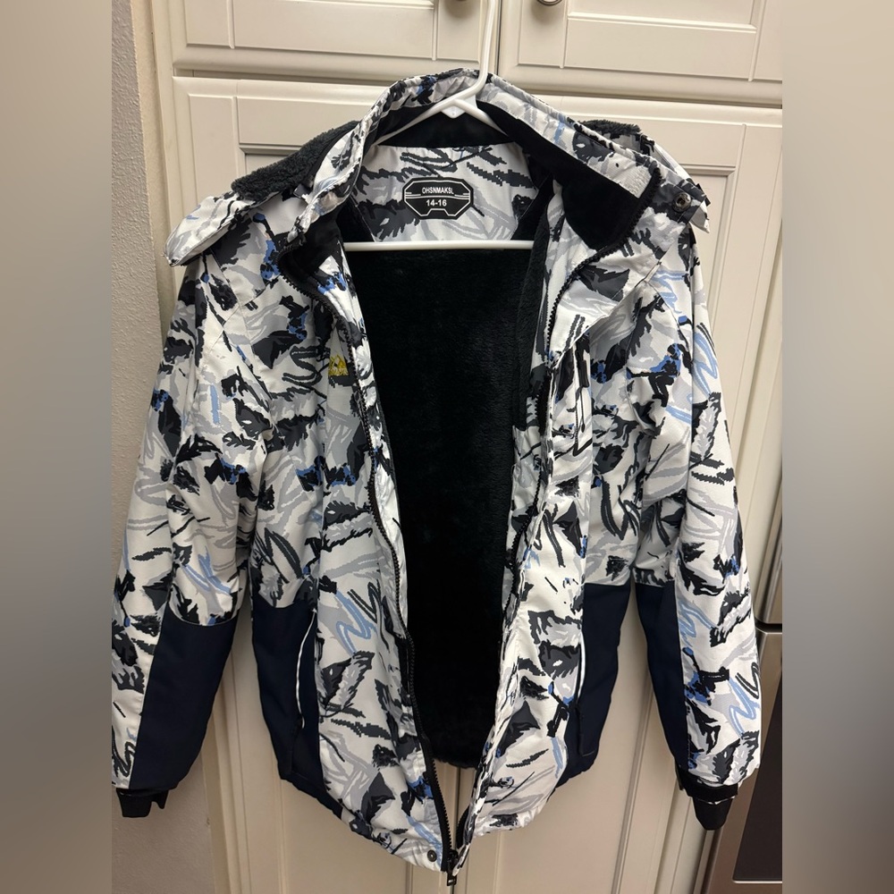 Boys Winter Jacket - Black and Blue Camo size 14-16